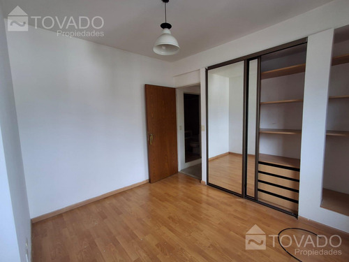 Venta Por Viaje! 3 Ambientes Tipo Dúplex! Muy Luminoso!
