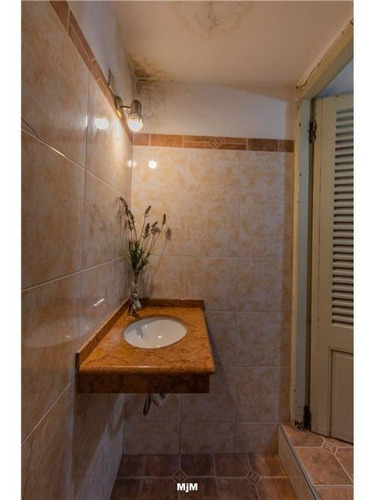 Venta Casa 7 Dormitorios, 3 Niveles Y Garages