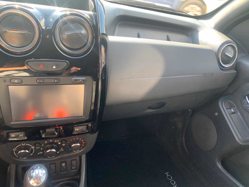 Renault Duster Oroch 2016 2.0 16v Dynamique Hi-flex 4p