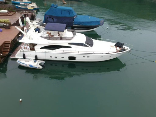 Ferretti 70 - Fly 02x Man 1550hp - 04 Suites