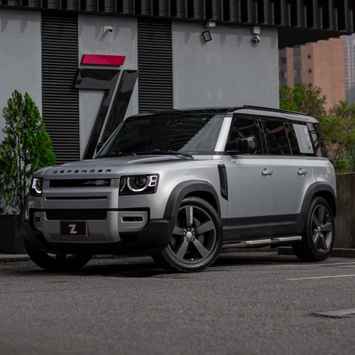 Land Rover Defender First 3.0 2021