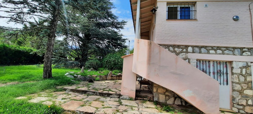 Imagen 27 de 30 de Chalet En Venta De 3 Dormitorios C/ Cochera En Villa Giardino