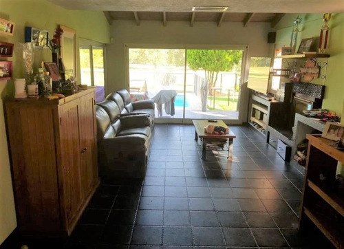 Imagen 7 de 12 de Casa En Venta De 4 Dormitorios C/ Cochera En El Sosiego