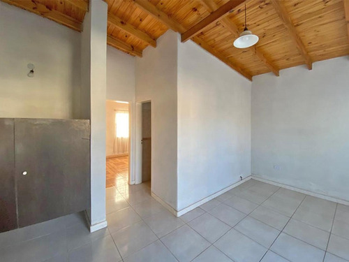 Imagen 6 de 16 de Casa Ph - 2 Ambientes - Merlo - Oportunidad