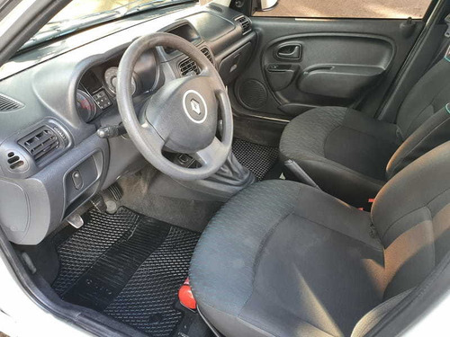 Imagem 11 de 13 de Renault Clio Expression 1.0 16v 2015