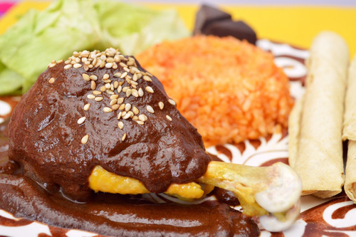 Mole En Polvo Apiñonado