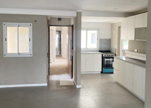 Departamento En Venta - 2 Dormitorios 2 Baños - Pergamino