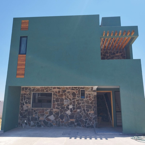 Se Vende Casa En San Miguel De Allende, 4 Recamaras, 4.5 Bañ