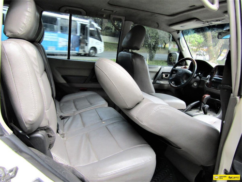 Imagen 13 de 14 de Mitsubishi Montero 3.8 V77 Wagon