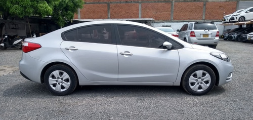 Kia Cerato Pro 1.6 Cc,mec,2015 Cristhian 3173188601