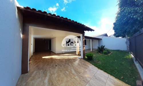 Imagem 14 de 15 de Casa Residencial À Venda, 2 Quartos, 1 Suíte, 2 Vagas, Brasilia - Cascavel/pr - 12239