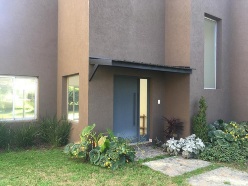 Imagen 21 de 30 de Lote Casa Barrio El Aljibe De Manzanares - Pilar Obra Iniciada Entrega En 6 Meses !!! Forma De Pago U$s 30.000 Y Saldo Contra Entrega!!!