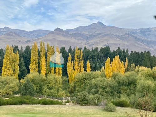 Casa  En Venta En Chapelco Golf, San Martin De Los Andes, Patagonia