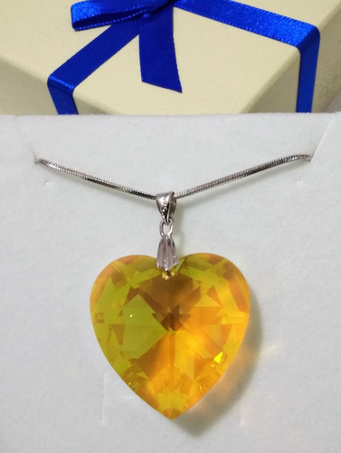 Imagem 3 de 3 de Colar Com Cristal Swarovski Light Topáz Ab 2,8cm