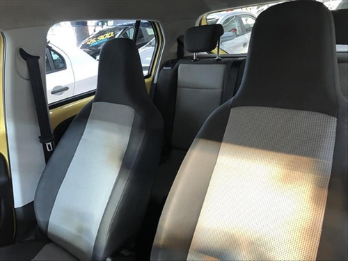 Imagem 10 de 11 de Volkswagen Up 1.0 Mpi Take Up 12v