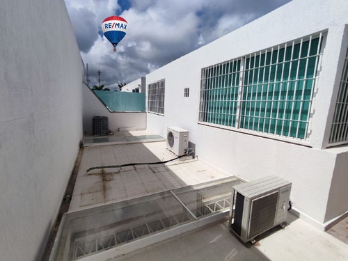 Imagen 6 de 18 de Re/max 2mil Vende Townhouse En Conj. Resd. Majestic Village