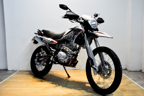 Imagen 2 de 23 de Motomel Skua 150cc Silver Edition Enduro