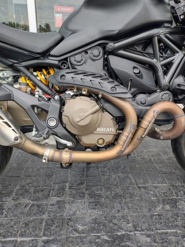 Imagen 14 de 25 de Ducati Monster 821 - No Yamaha Mt09, No Kawasaki Z900!