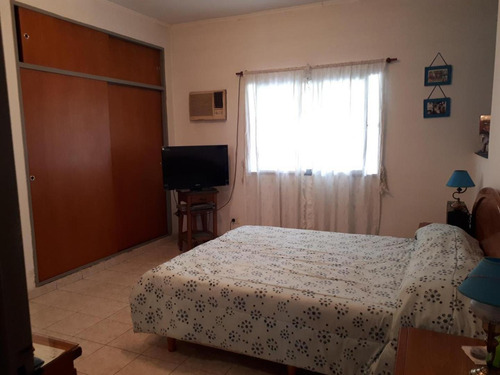 Imagen 7 de 9 de Casa Con Depto Para Renta O 2 Familias.