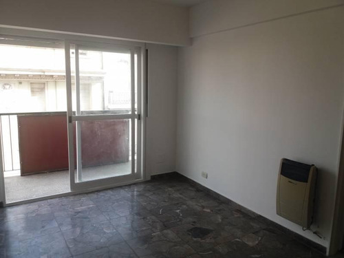 Venta Departamento 2 Ambientes Con Balcón