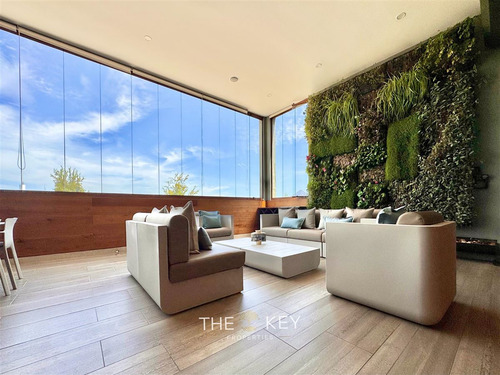 Departamento En Venta De 4 Dorm. En Las Condes