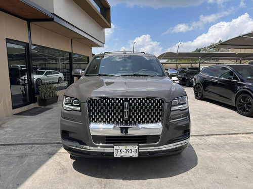 Lincoln Navigator 2024