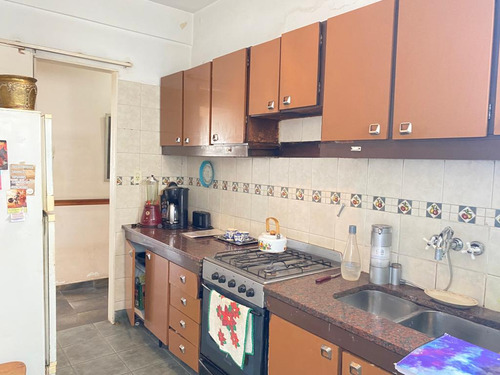 Depto. En Venta 4 Ambientes Frente A La Estación Ramos Mejía !