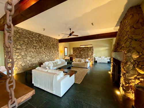 Espectacular Chacra Con Lago Y 4 Cabañas Glamping