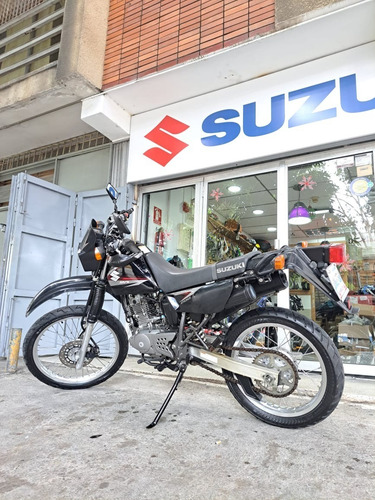 Imagen 3 de 7 de Suzuki Dr200