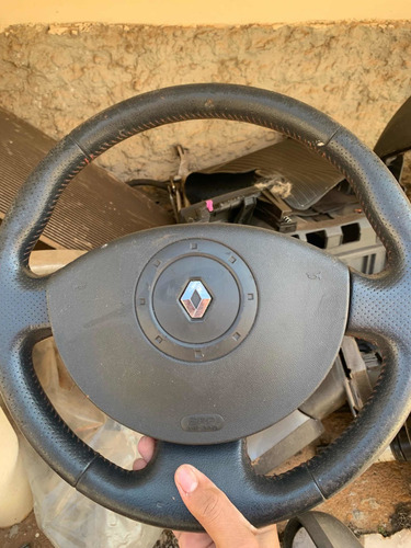 Imagem 1 de 1 de Volante Renault