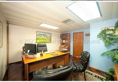 Imagen 14 de 17 de Local Comercial En Venta En Las Mercedes A Pie De Calle