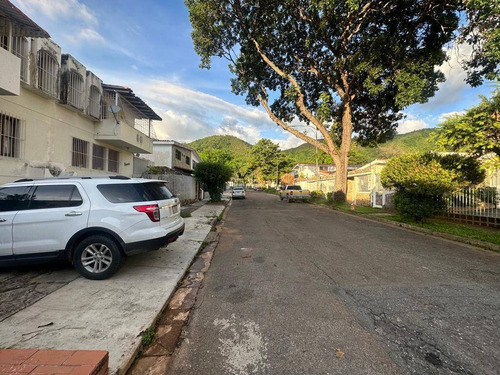 Yr Apartamentoquinta A Precio De Oportunidad En Trigal Sur