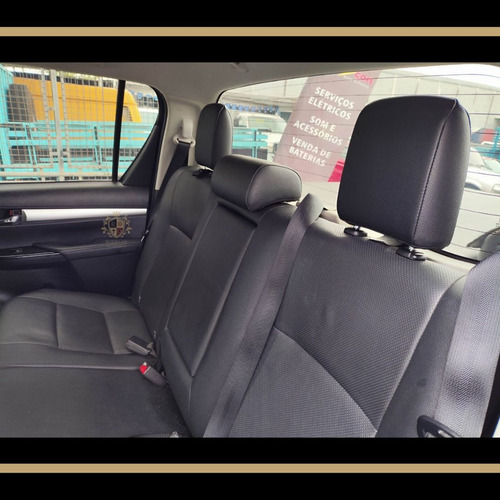 Toyota Hilux 2.8 Tdi Srx Cab. Dupla 4x4 Aut. 4p
