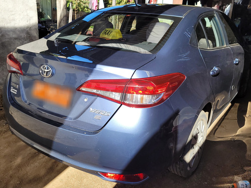 Toyota Yaris Sedan E