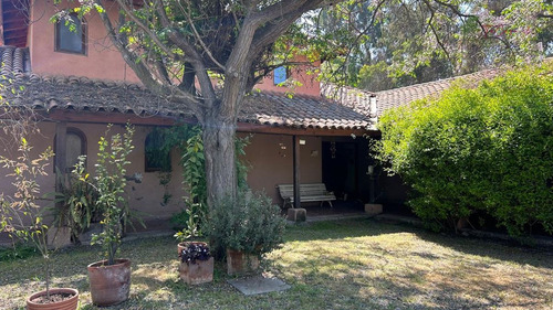 Casa En Parcela En Arriendo De 4d/3b En Calera De Tango