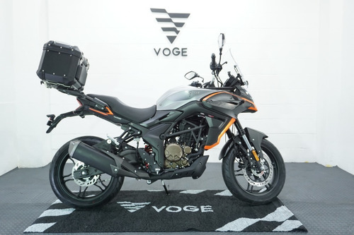 Imagen 7 de 25 de Voge 300 Ds Con Baul De Regalo Moto Touring 2023 0km
