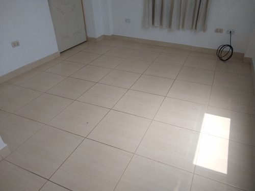 Imagen 7 de 12 de Habitacion En San Borja, Habitaciones En San Borja, En Avenida Rosa Toro Cuadra 9 Cruce Con Canada Cuadra 35, Excelente Zona Comercial Todo A La Mano