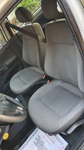 Volkswagen Voyage 2013 1.6 Vht Trend Total Flex 4p