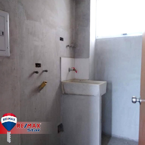 Imagen 7 de 8 de En Venta Apartamento Residencia Altavista Casa Club Zona Oeste