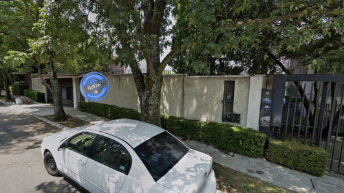Casa En Bosques De Las Lomas Miguel Hidalgo Cdmx. Remates Exclusivos, Tu Nuevo Hogar Te Espera.