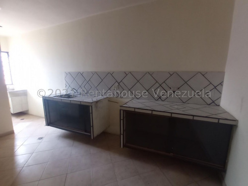 Imagen 5 de 10 de Apartamento En Venta Centro De Turmero 22-13722 Ag