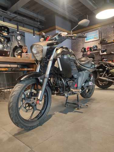 Suzuki Intruder 155cc