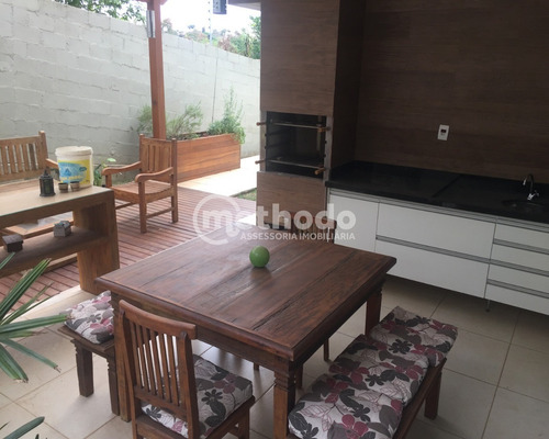 Linda Casa Em Agradável Condomínio Fechado - Ca00105 - 68210679