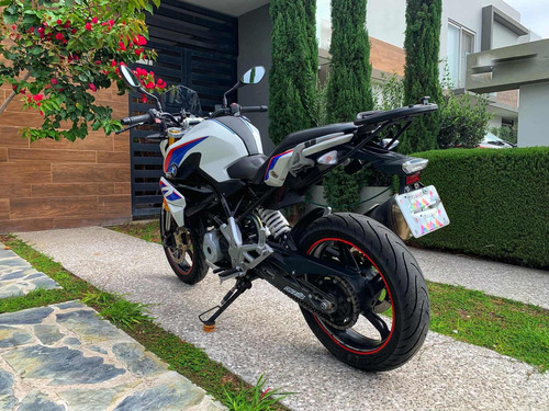 Imagen 4 de 5 de Bmw G310r Equipada Para Viajar
