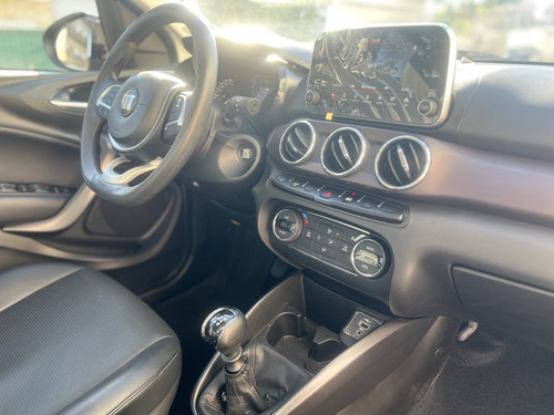 Fiat Cronos 1.8 16v Precision