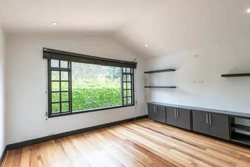 Casa En Venta En La Calera. Cod V12135
