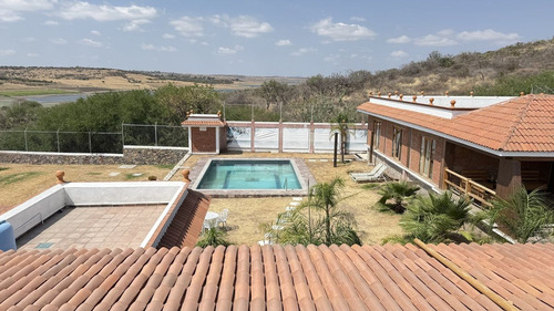 Quinta En Venta En La Presa De La Purísima Con 3 Cabañas
