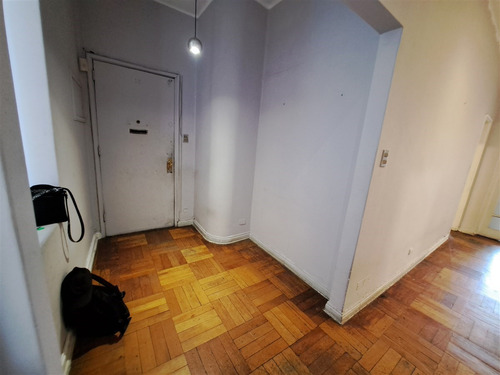 Departamento En Venta De 4 Dorm. En Paseo Bulnes, Santiago