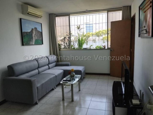 Apartamento Alquiler La Urbina #24-21777 Lb