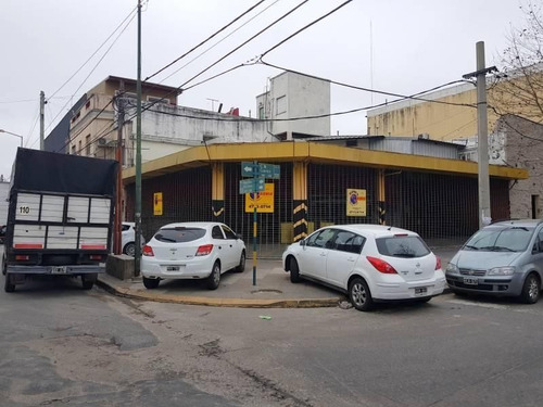 Imagen 1 de 23 de Local En Inmejorable Esquina